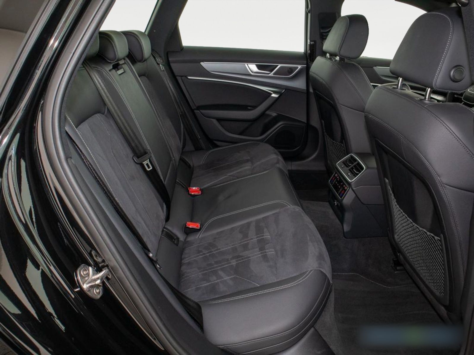 Audi A6 Avant 40 TDI quattro S line S tronic - Samsaru's Car Outlet