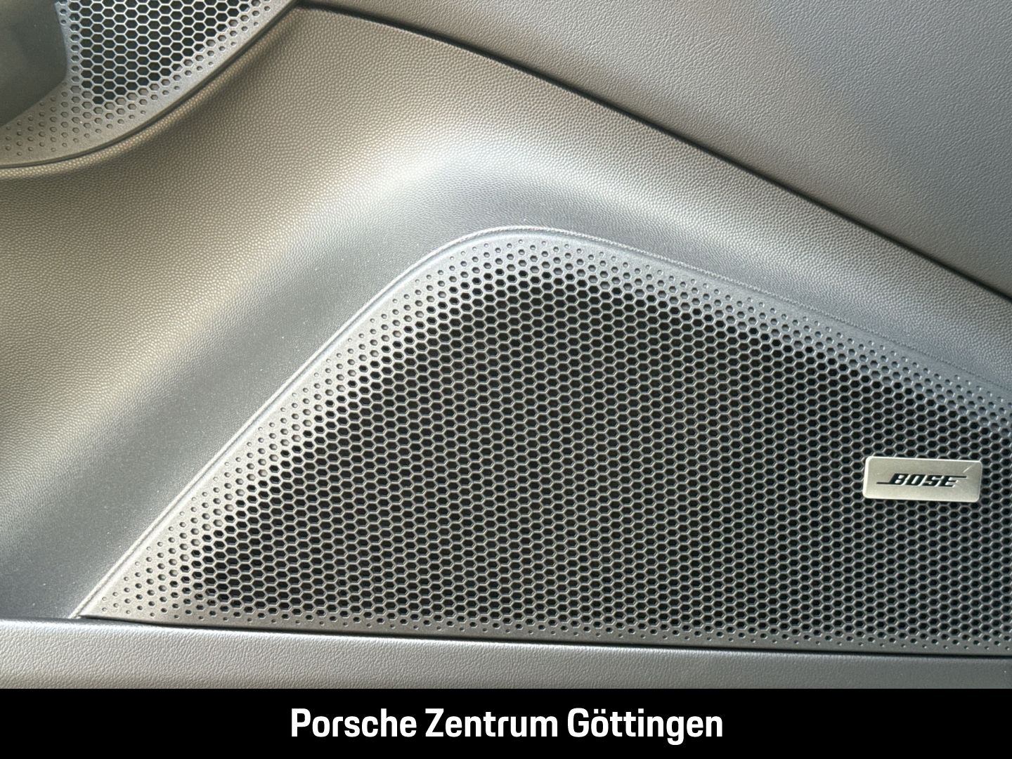 Porsche Macan 4S HA-Lenkung InnoDrive Panorama BOSE LED