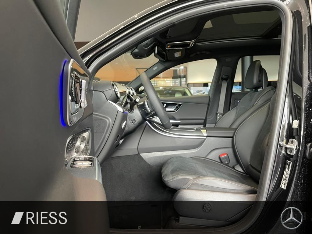 Mercedes-Benz GLC 300 d 4M AMG+AHK+PANO+HUD+STDHZG+KEYL+DISTRO