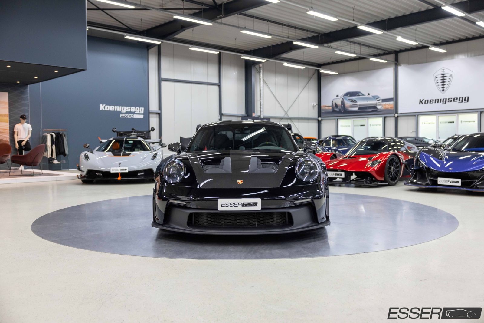 Porsche 992 GT3 RS - Samsaru's Car Outlet