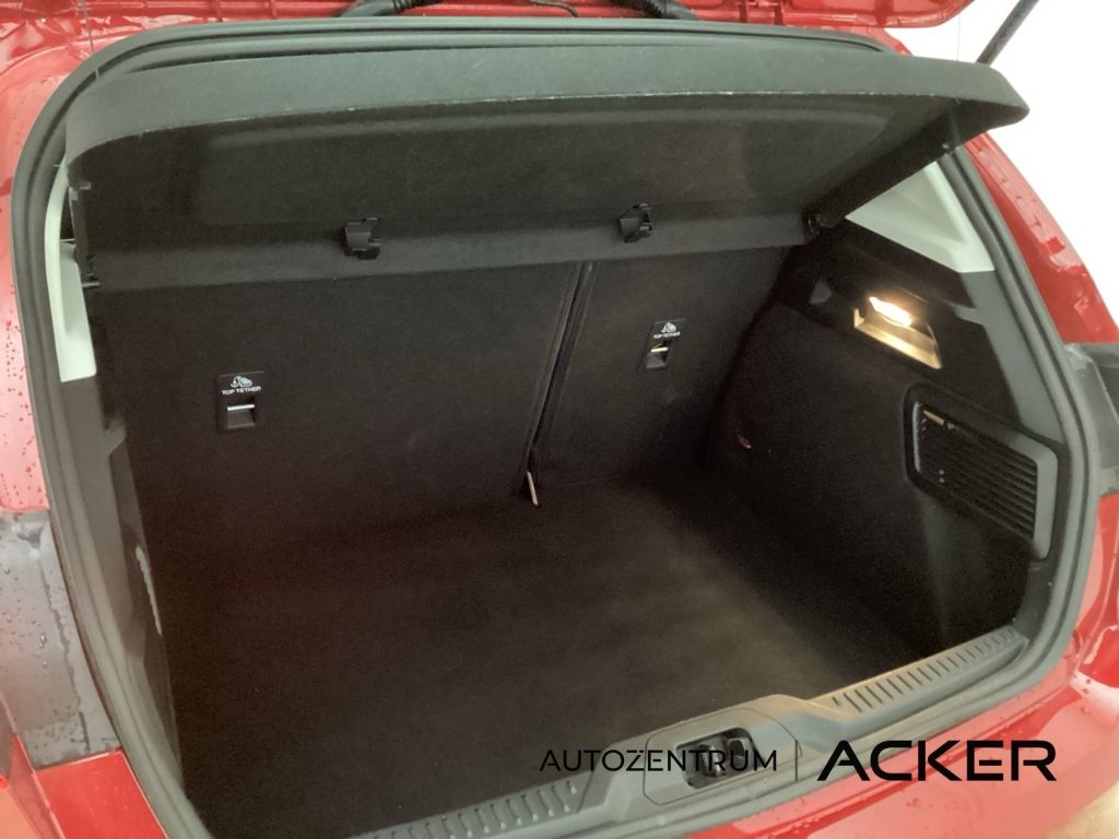 Ford Focus 1.0 EcoBoost MHEV Titanium 7AT iACC -46%*