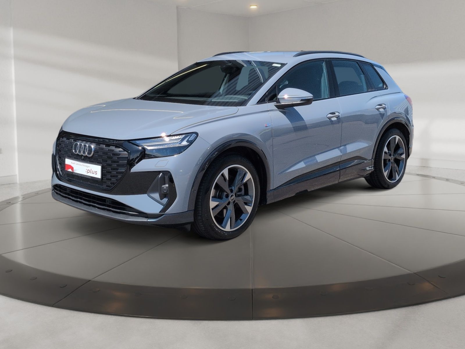 Audi Q4 e-tron 50 quat. S line Matrix ACC HuD AHK