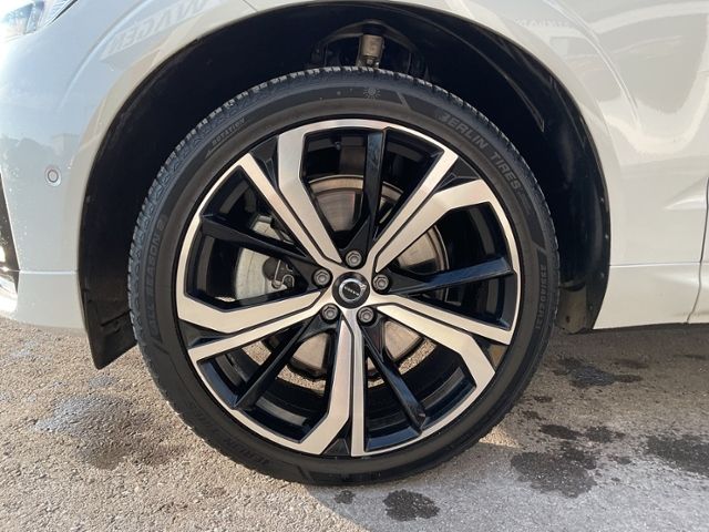 Volvo XC60 B4 Plus Dark 2WD ACC PANO Standhz Allwetter