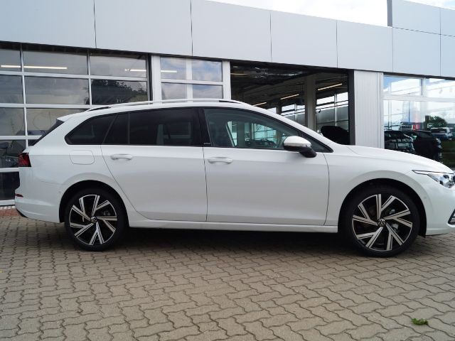 Volkswagen Golf VIII Variant 1.5 TSI ACTIVE - Samsaru's Car Outlet