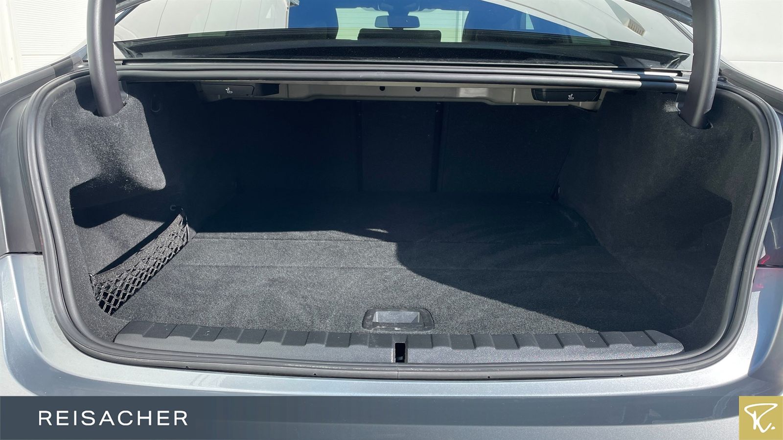 BMW 330e xDrive Lim M Sport,LCPro.HuD,AHK,ACC,adLED