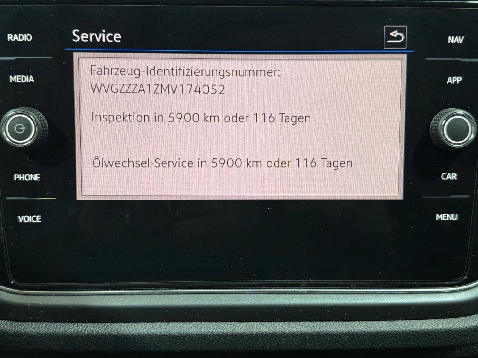 Volkswagen T-Roc Sport 1.5TSI DSG - Samsaru's Car Outlet