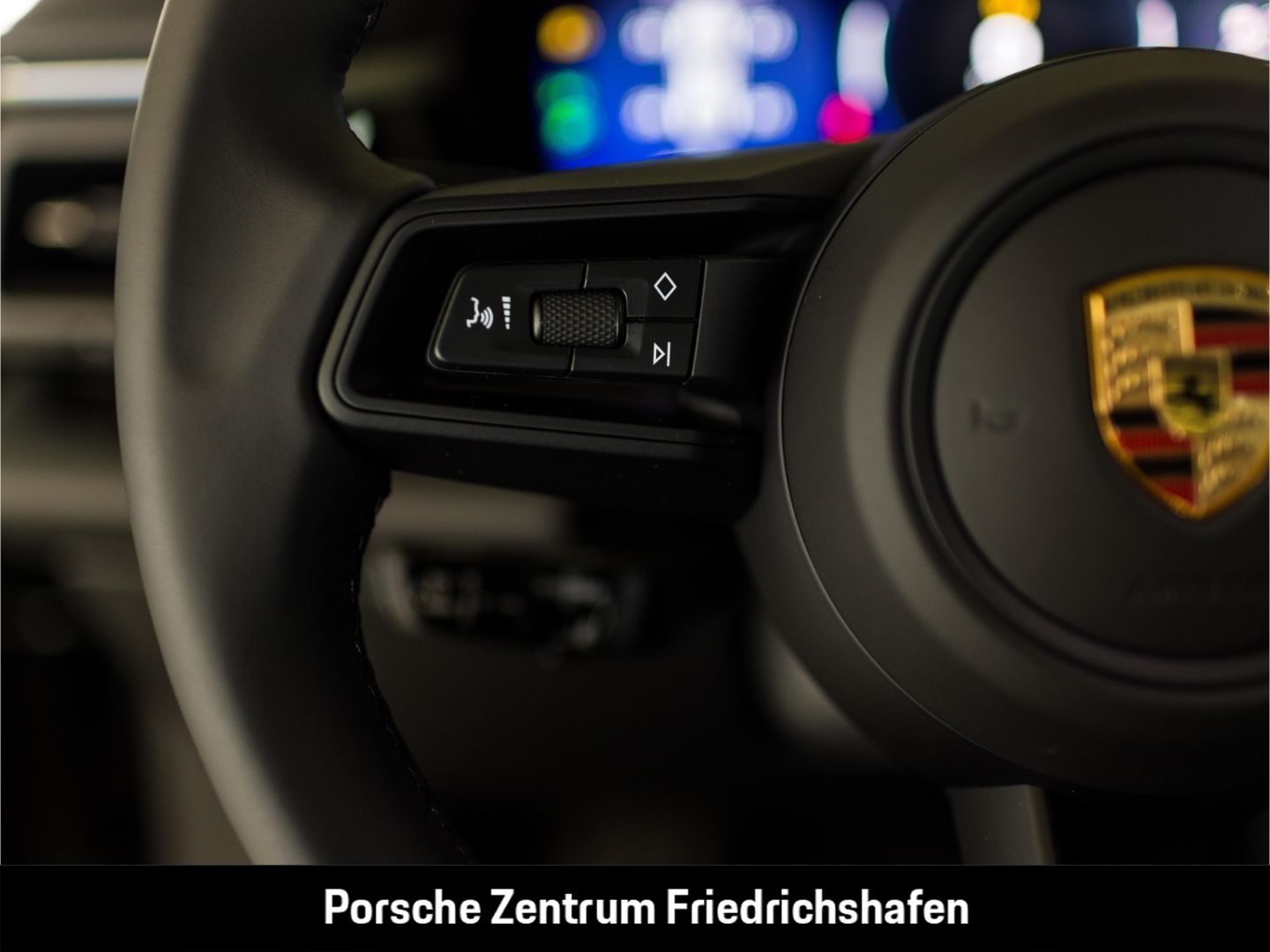 Porsche Macan 4 Hinterachslenkung InnoDrive Head-Up