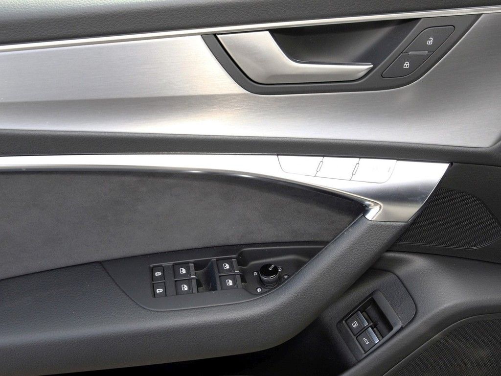 Audi A6 Avant 50 TFSI e S line qu - Samsaru's Car Outlet