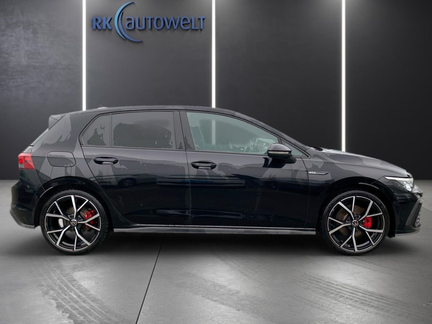 Volkswagen Golf VIII GTD 2.0 TDI SCR - Samsaru's Car Outlet