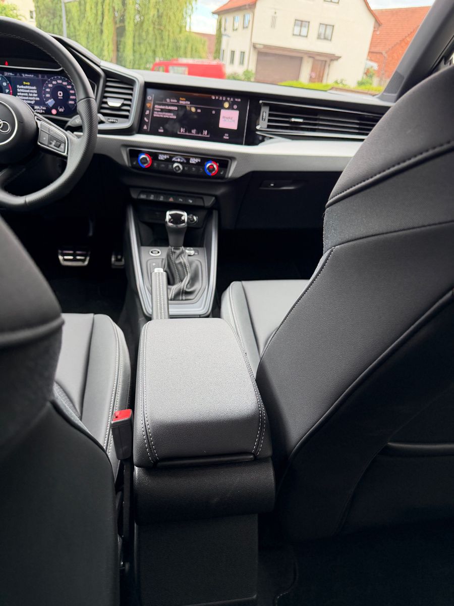 Audi A1 Sportback 40 TFSI S line, S line Plus, VOLL!!