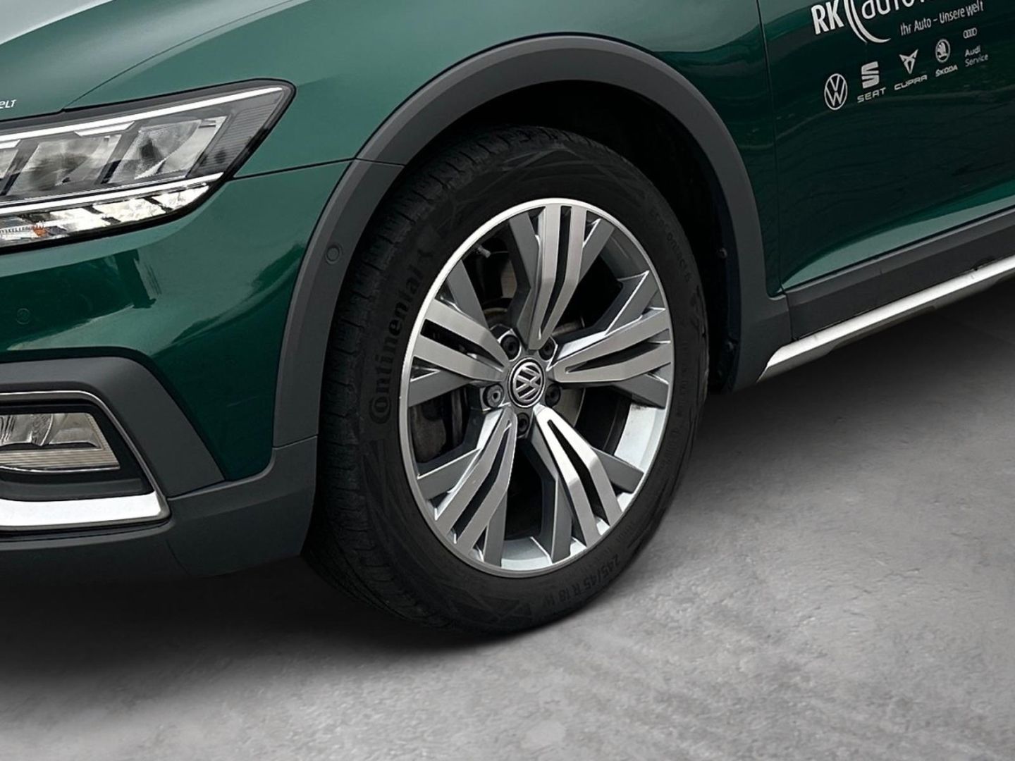 Volkswagen Passat Alltrack 2.0 TSI DSG 4Motion - Samsaru's Car Outlet