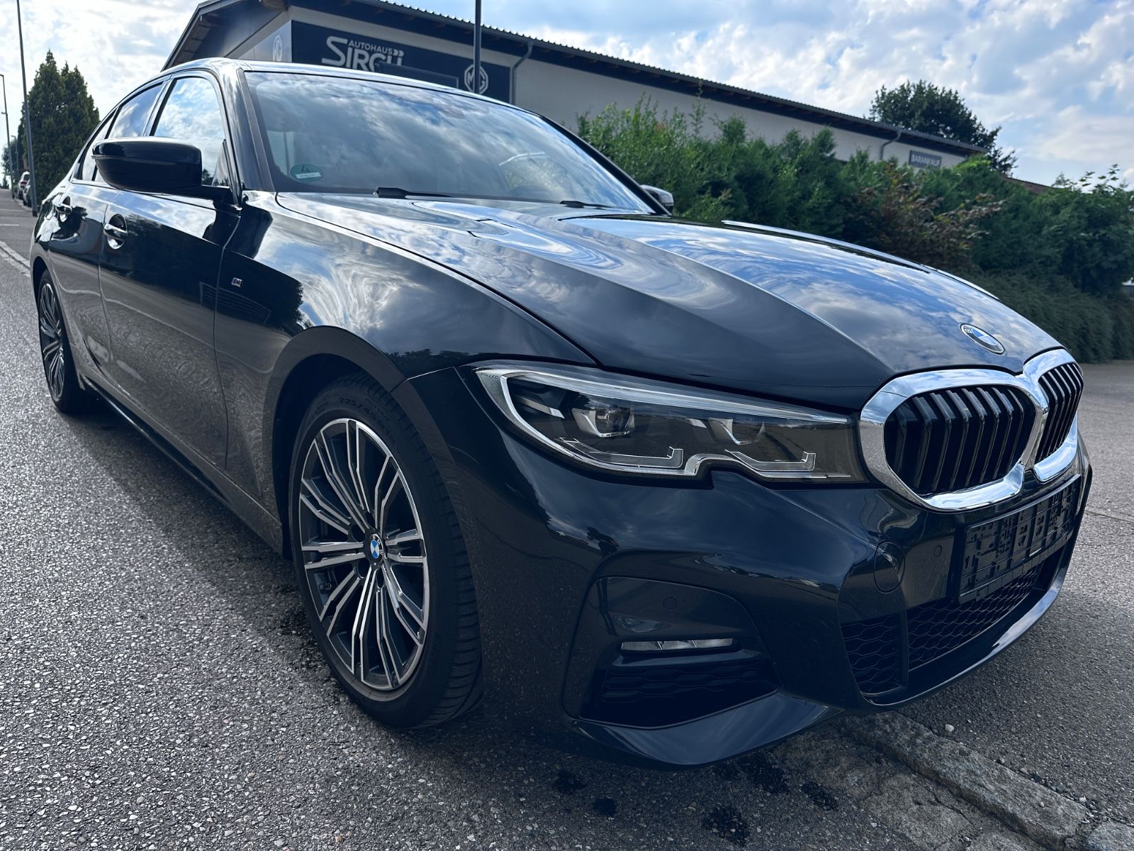 BMW 3 Lim. 320 d M Sport - Samsaru's Car Outlet