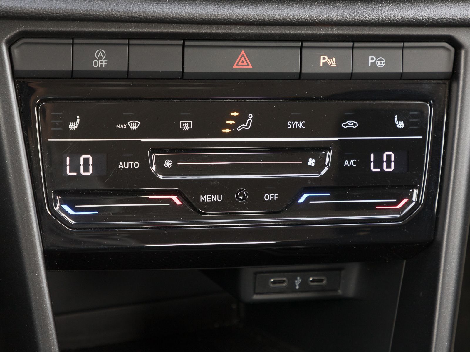 Volkswagen T-Roc 1.0 TSI - Samsaru's Car Outlet