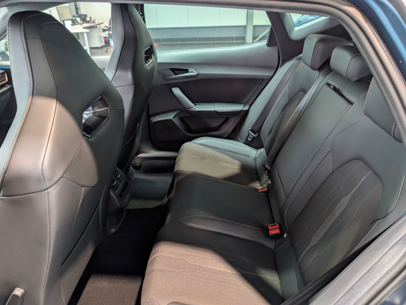 Cupra Formentor VZ 2.0 TSI 4Drive DSG Kamera AHK Navi