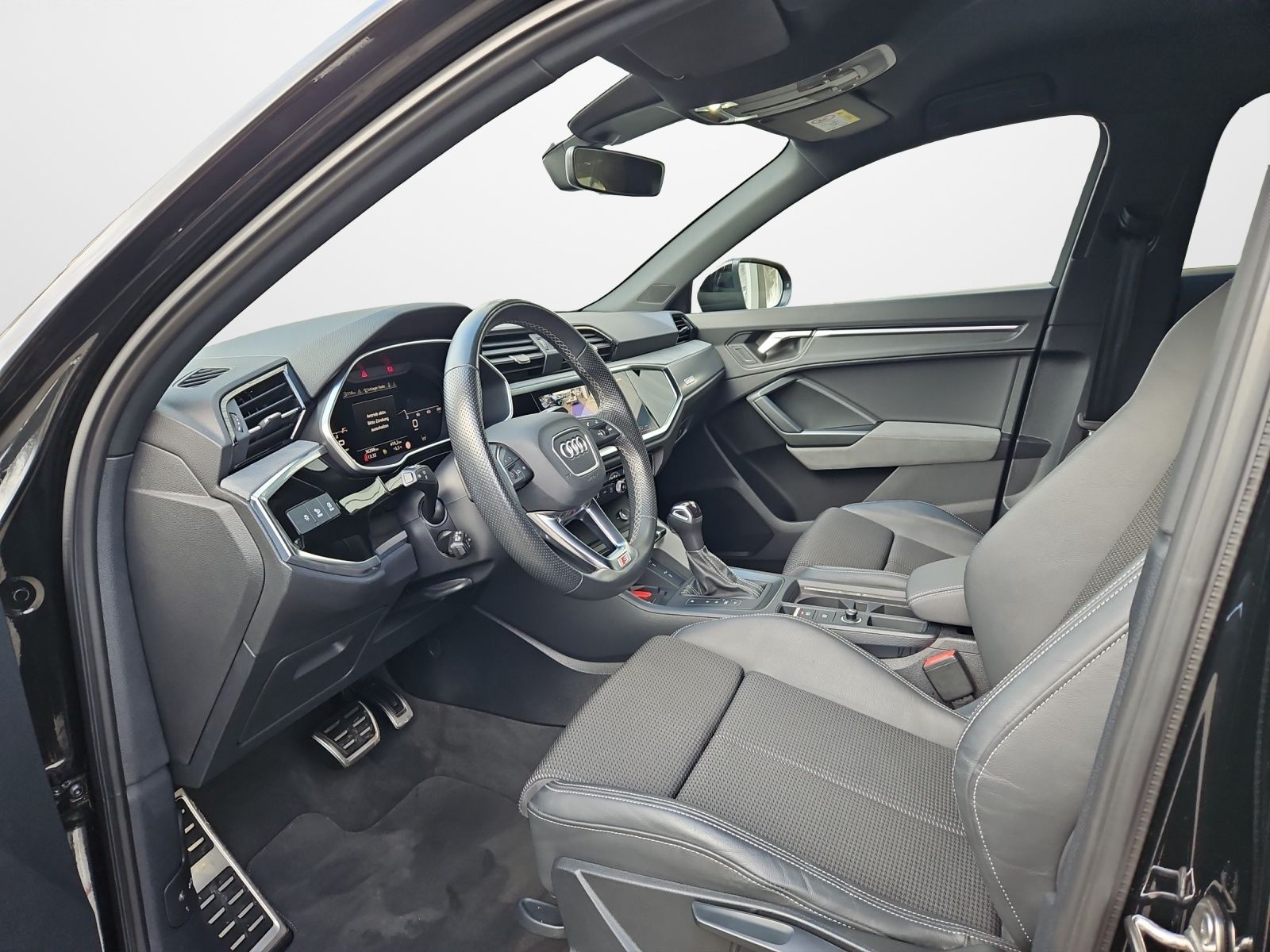 Audi Q3 Sportback 45 TFSI S tronic S line - Samsaru's Car Outlet