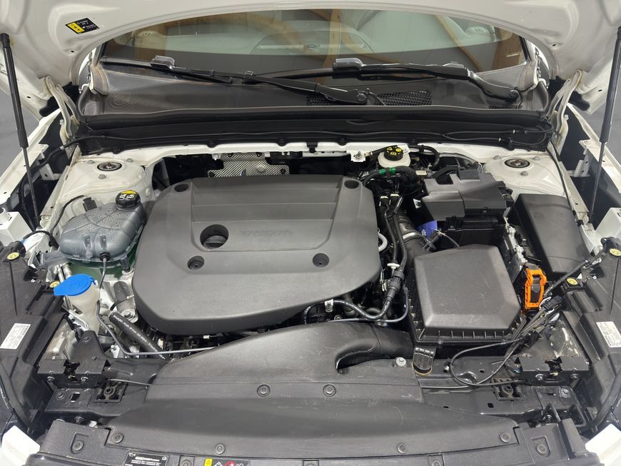 Volvo XC40 B3 B DKG Core*LED*DAB*AHK*