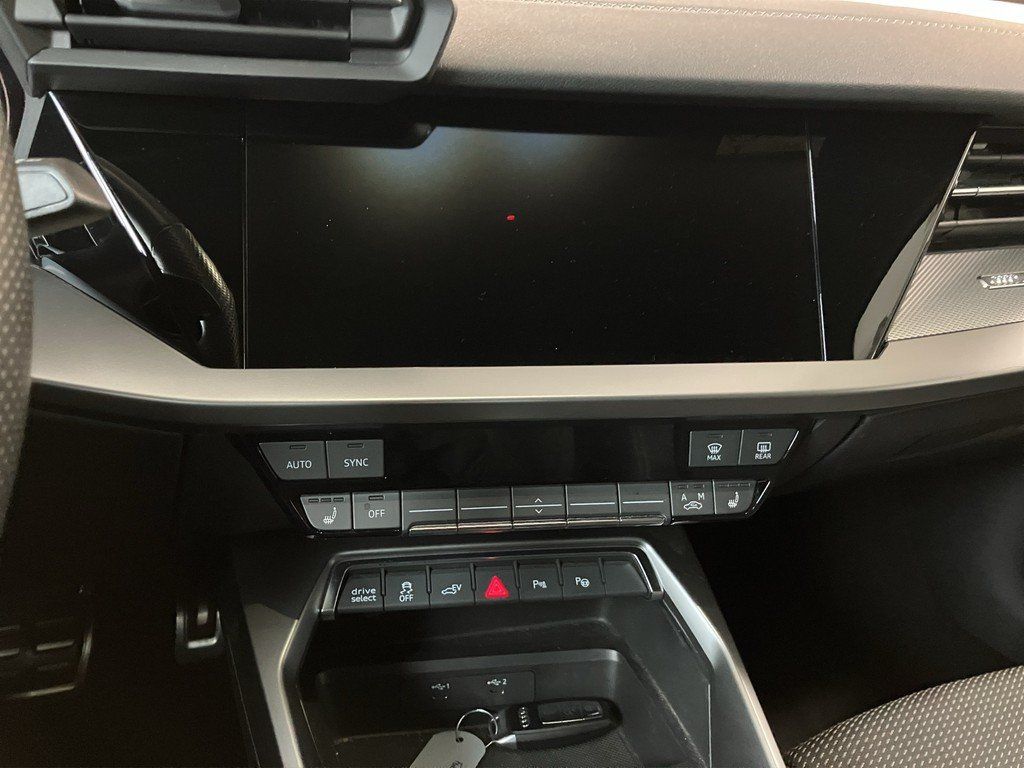 Audi A3 Sportback 45 TFSIe S tronic S line Navi GRA