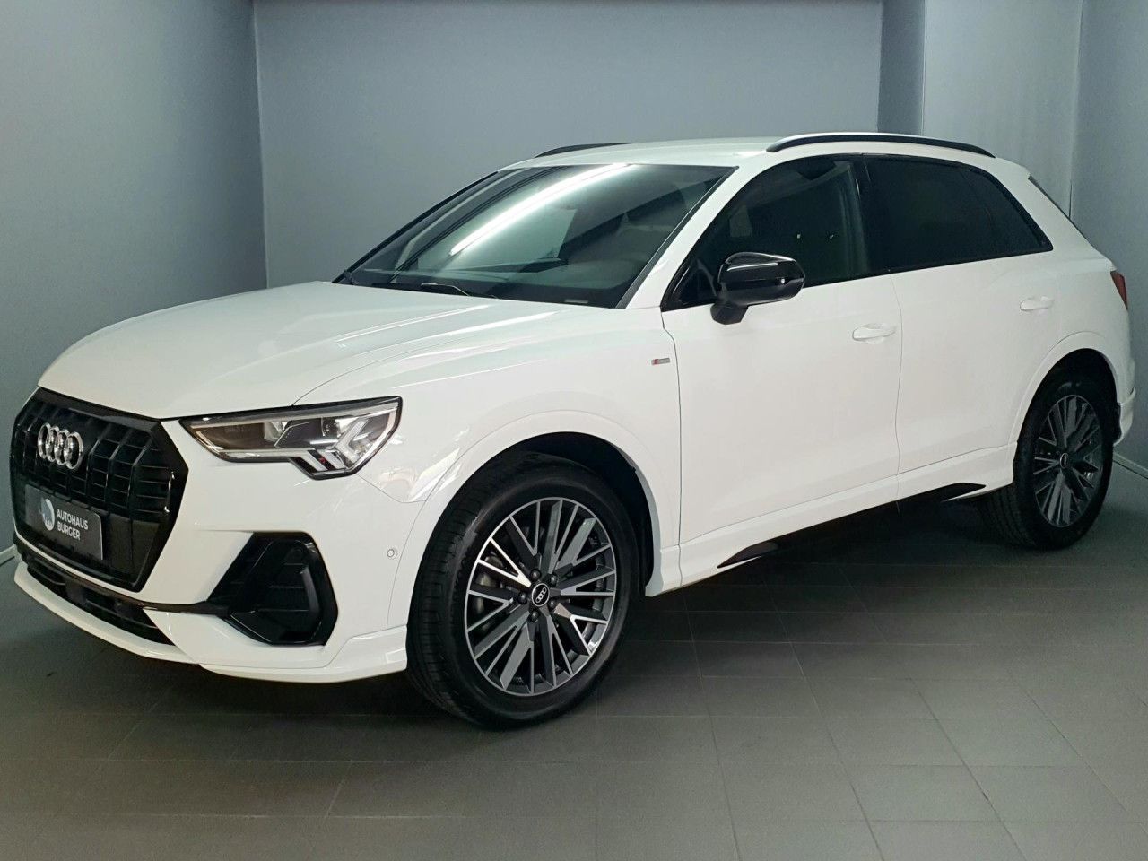 Audi Q3 40 TDI quattro S tronic S line - Samsaru's Car Outlet