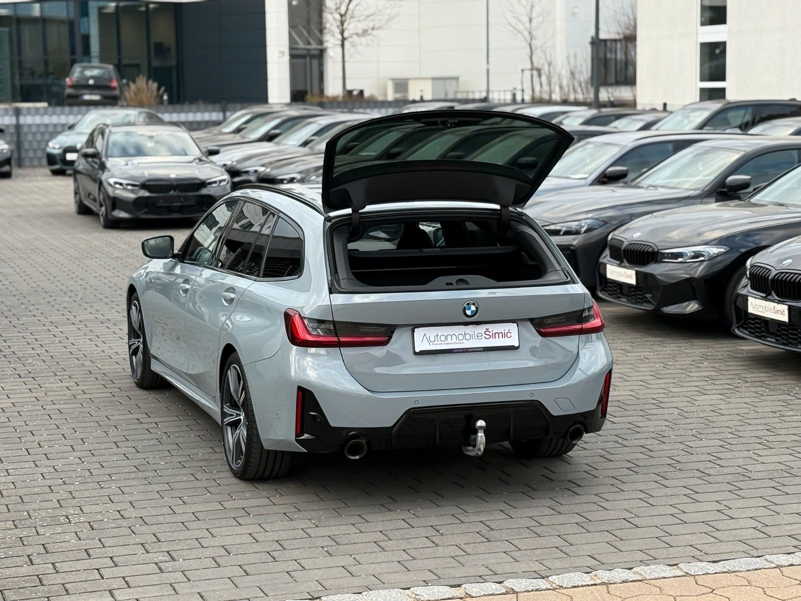 BMW 320d xD M Sport 19" AHK HuD h/k ACC StHzg memory