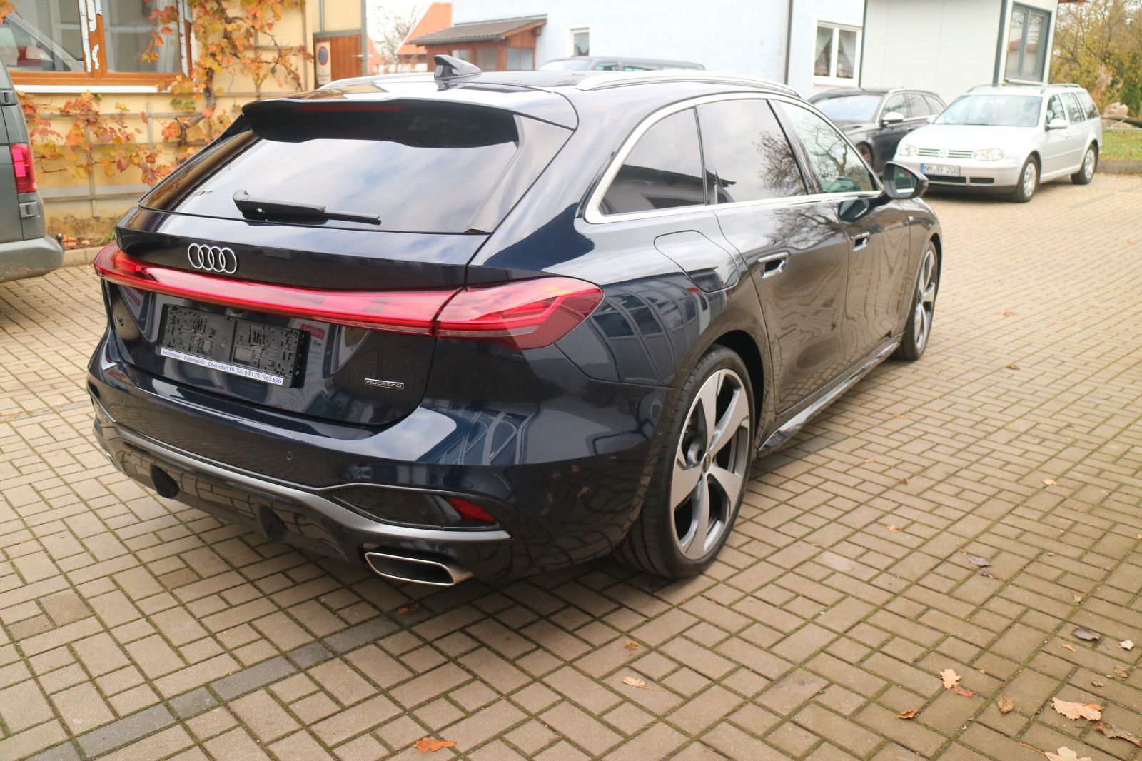 Audi A5 Avant 2,0TFSI-Quattro-S-Line-ACC-AHK-