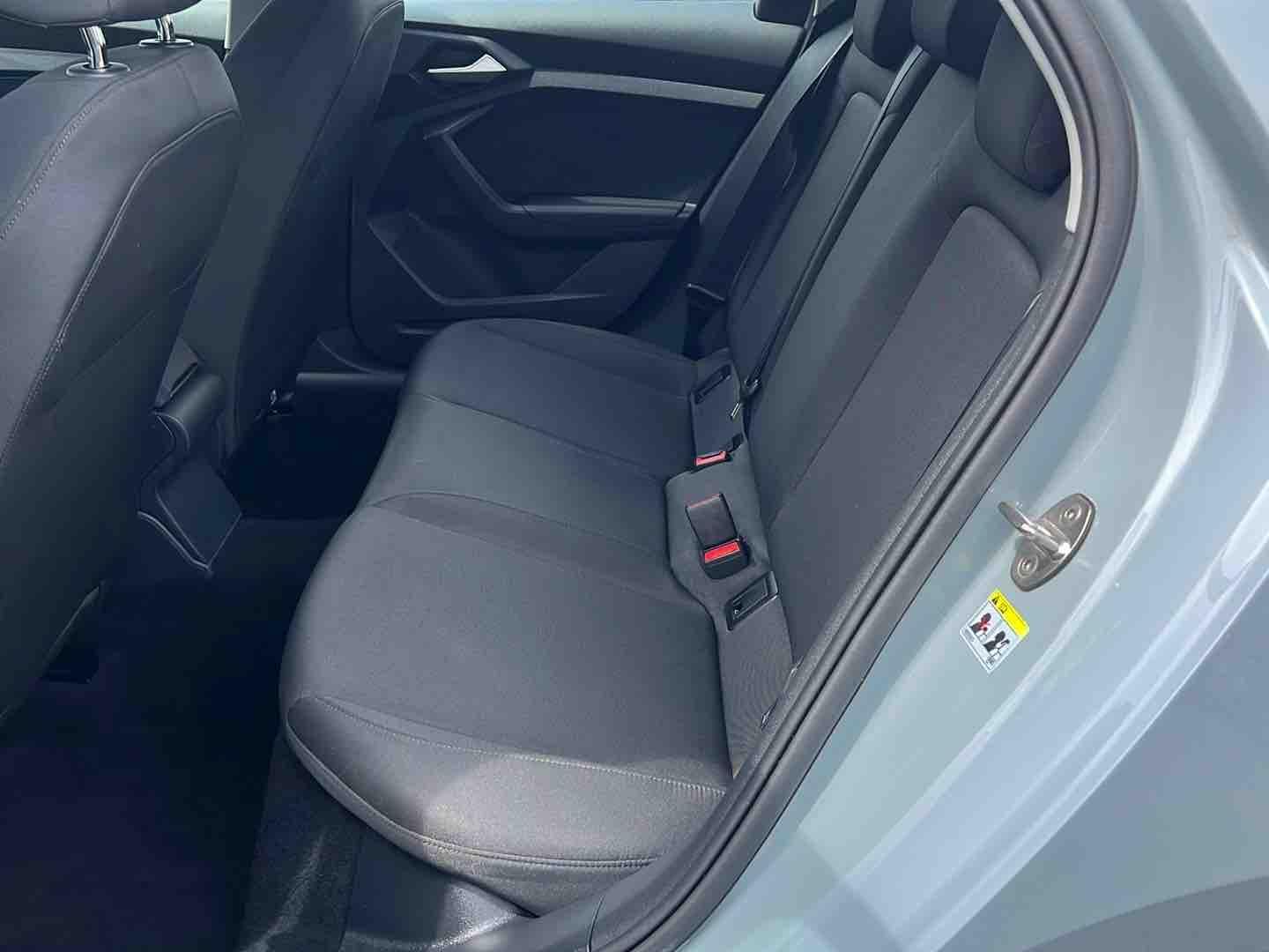 Audi A1 advanced Automatik *AppConnect, Kamera, PDC*