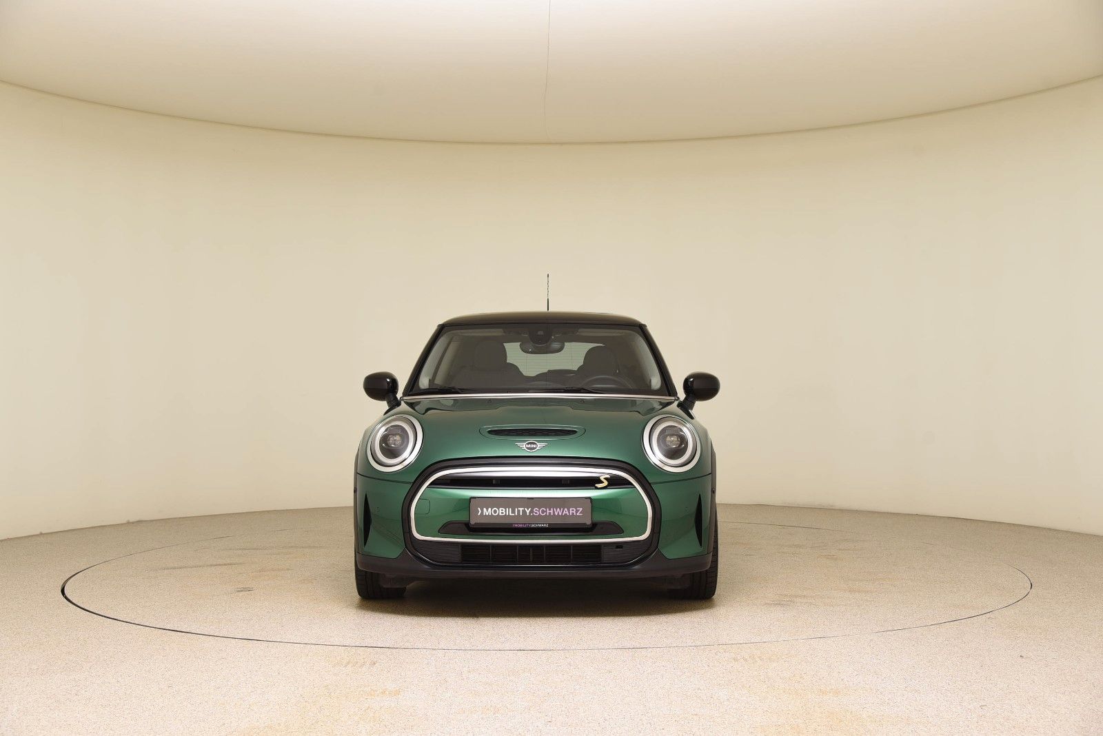 MINI Mini Cooper SE Classic - Samsaru's Car Outlet