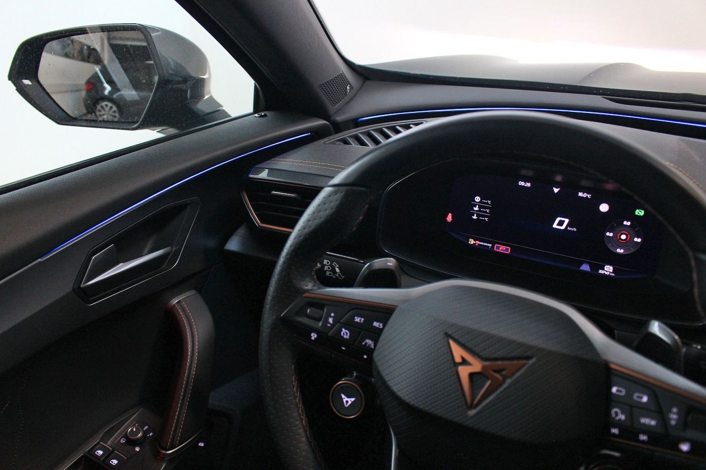 Cupra Formentor 2.0 TSI 4Drive VZ AHK|SOUND|PANO|RCam