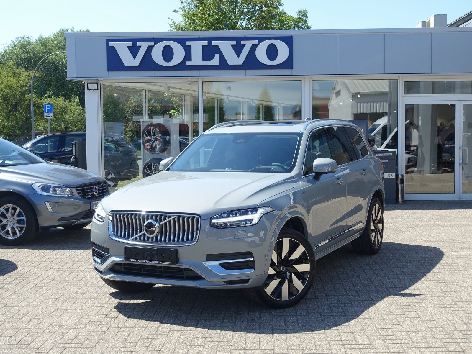 Volvo XC90 Recharge Ultimate Bright T8 AWD - Samsaru's Car Outlet