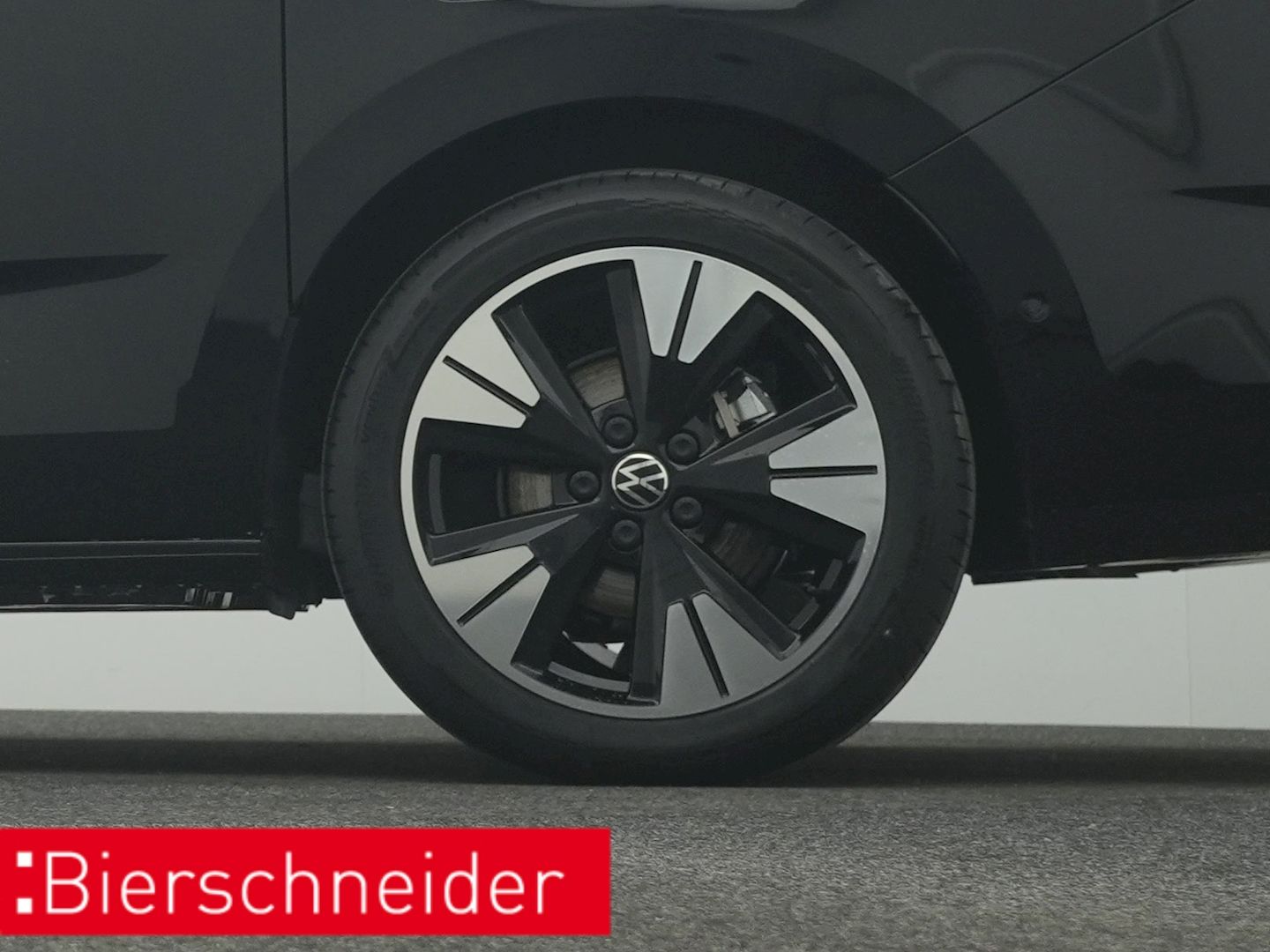 Volkswagen T7 Multivan Style 1.5 eHybrid 4MOTION LED NAVI A