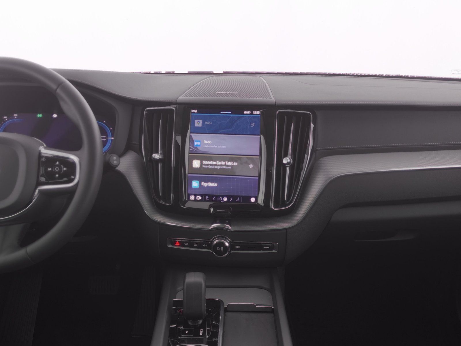 Volvo XC60 T8 Recharge Ultimate Dark 20"+AHK+STANDHZG