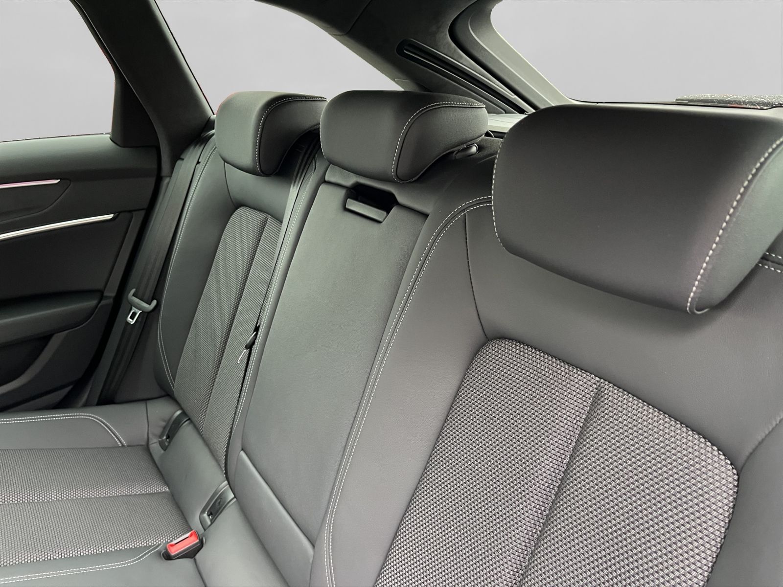 Audi A6 Avant 45 TFSI QUATTRO S-LINE+B&O+MATRIX+STAND