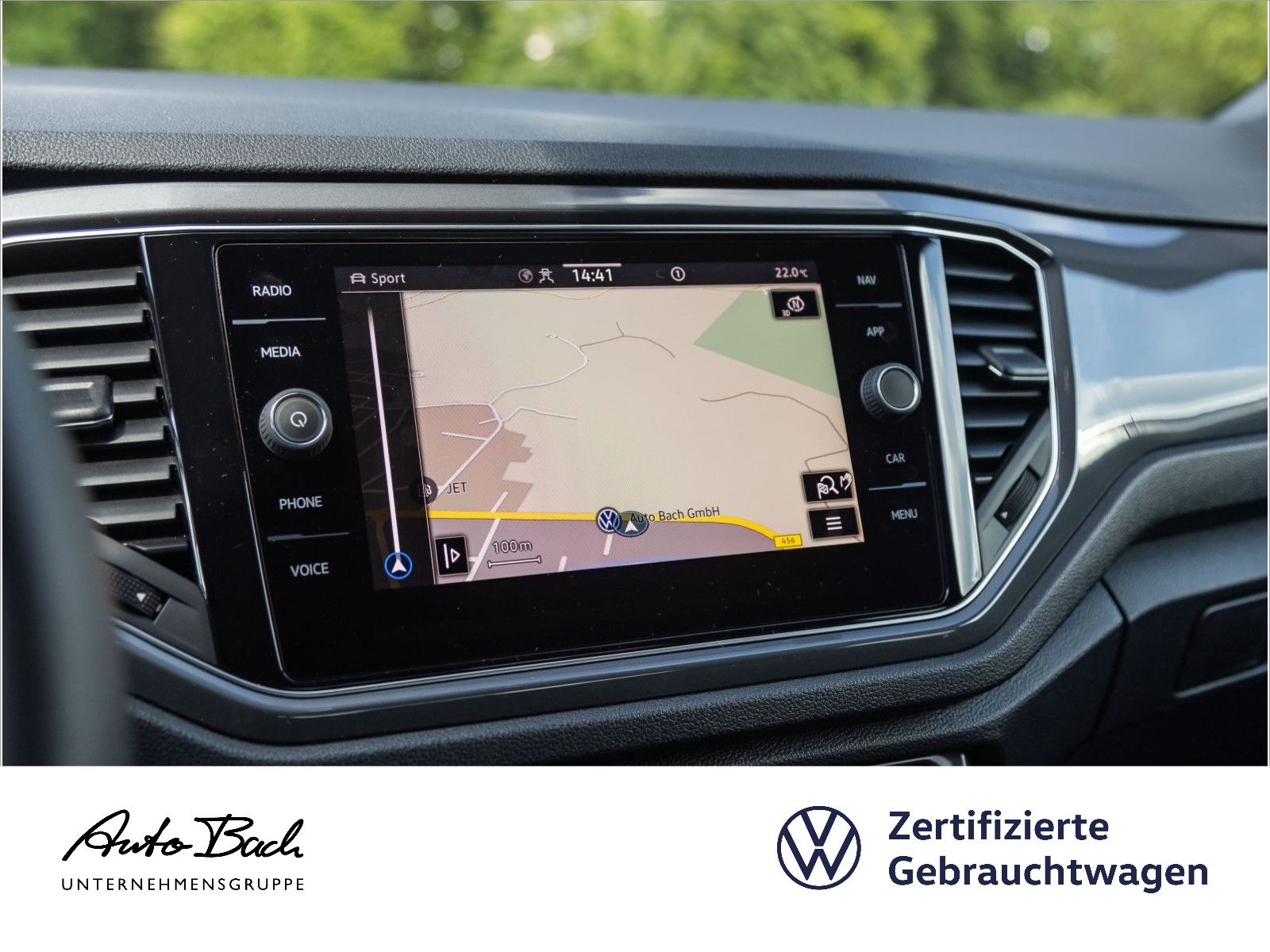 Volkswagen T-Roc 1.5 TSI Sport DSG - Samsaru's Car Outlet
