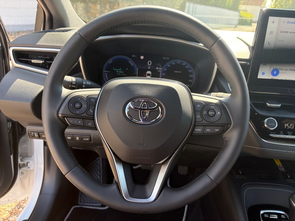 Toyota Corolla 1.8 Hybrid Touring Sports Teamplayer (ZE