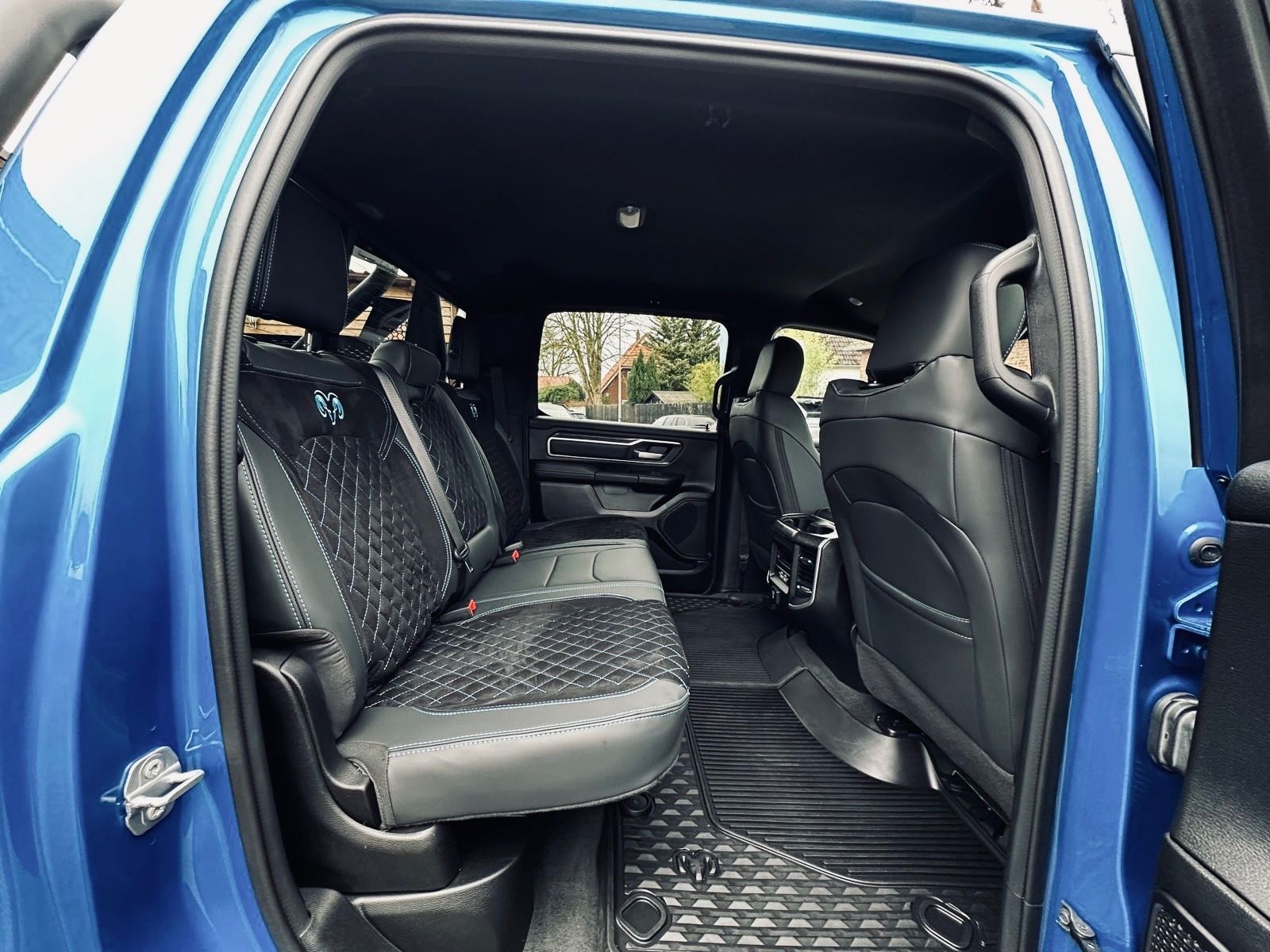 Dodge 5.7 V8*LPG*LIFT*BÜGEL*OFFROAD*AHK*NAVI*GARANTIE