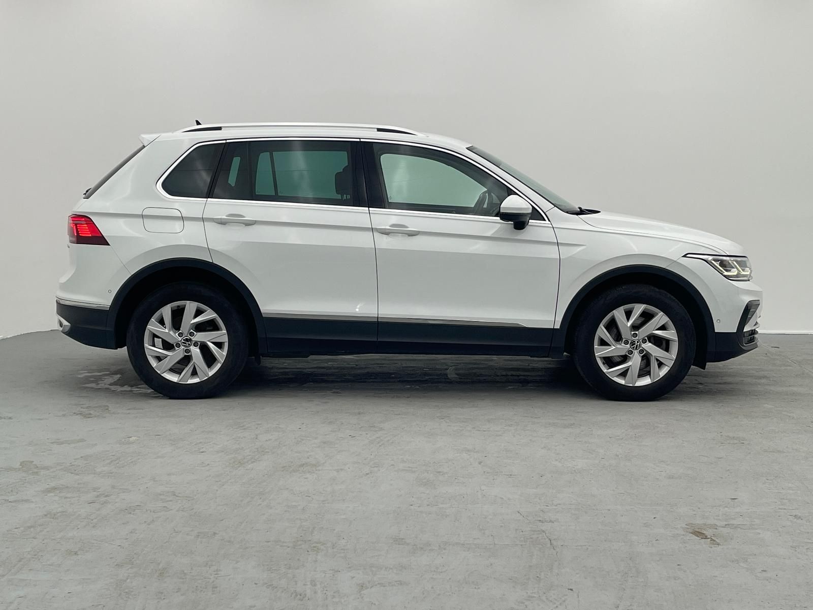 Volkswagen Tiguan TSI Elegance eHybrid *MATRIX*KAM*ACC*AHK*