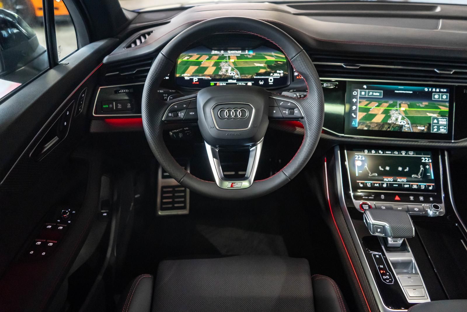 Audi Q7 50 TDI quattro S-line PANO STHZ 7-SITZER ABT