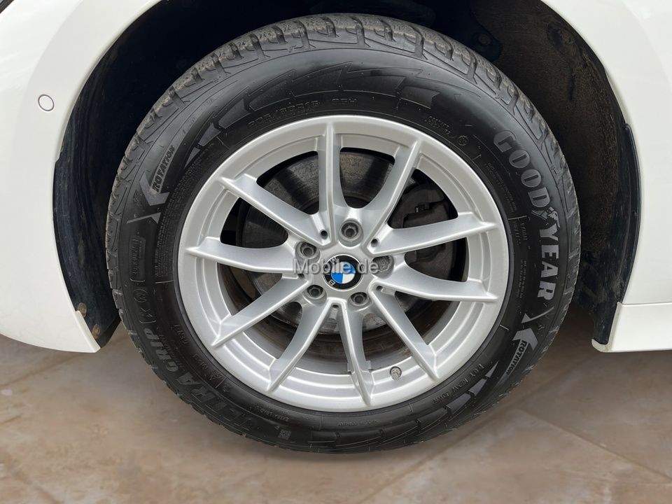 BMW 320d Touring Advantage - Samsaru's Car Outlet