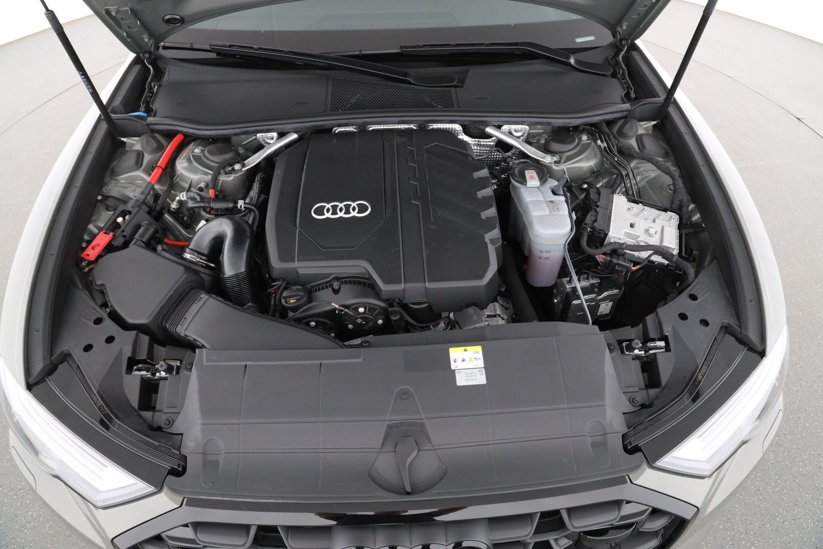 Audi A6 Avant 45 TFSI S tronic advanced S line AHK