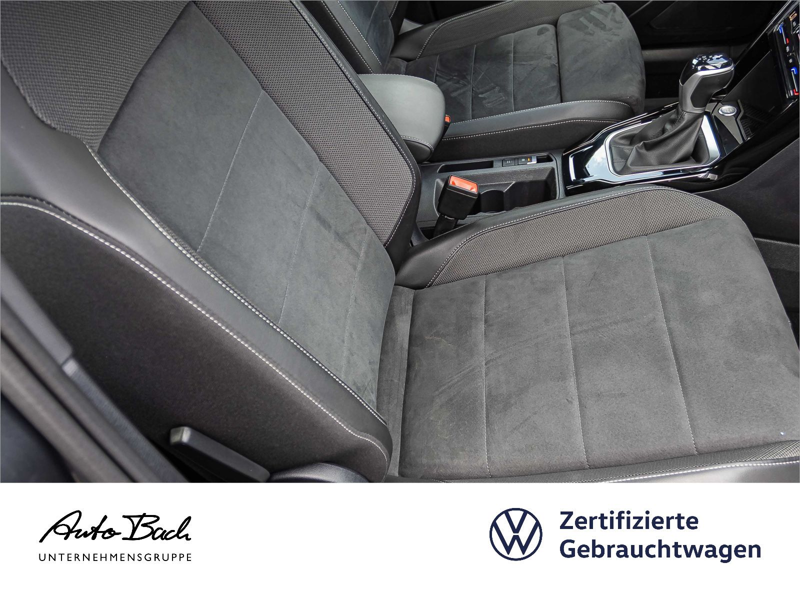 Volkswagen T-Roc 1.5 TSI R-Line - Samsaru's Car Outlet