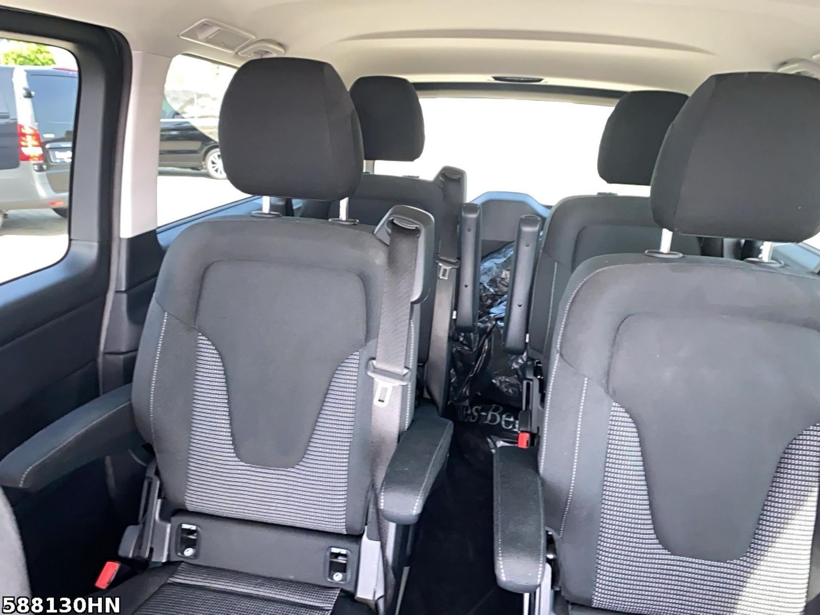 Mercedes-Benz V 220 ED - Samsaru's Car Outlet