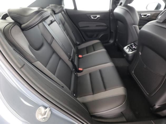 Volvo S60 B5 Ultimate Dark AWD*Headup*360°*