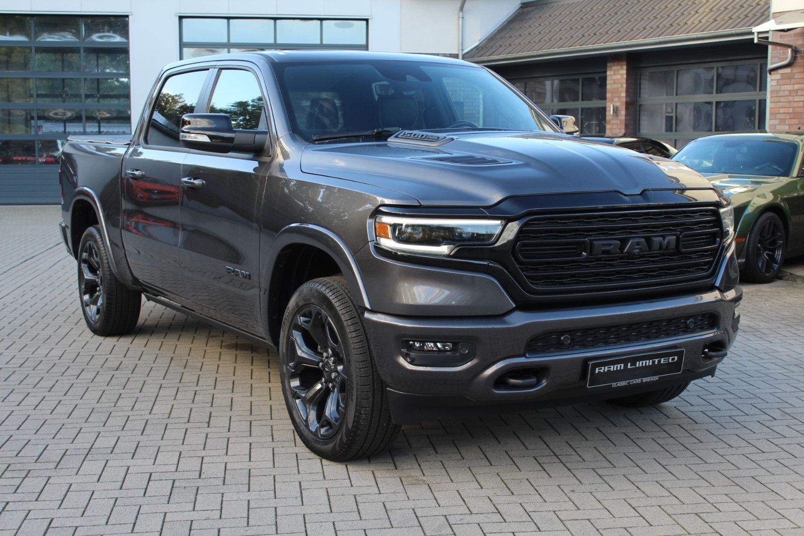 Dodge RAM 5,7L LIMITED, HUD, LPG, 360°, Deutsche EZ
