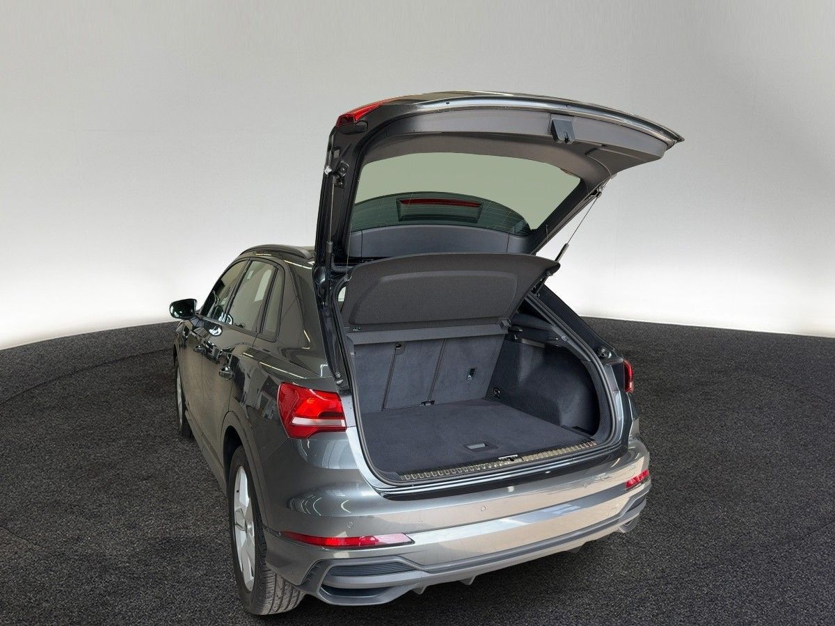 Audi Q3 45 TFSI S line quattro - Samsaru's Car Outlet