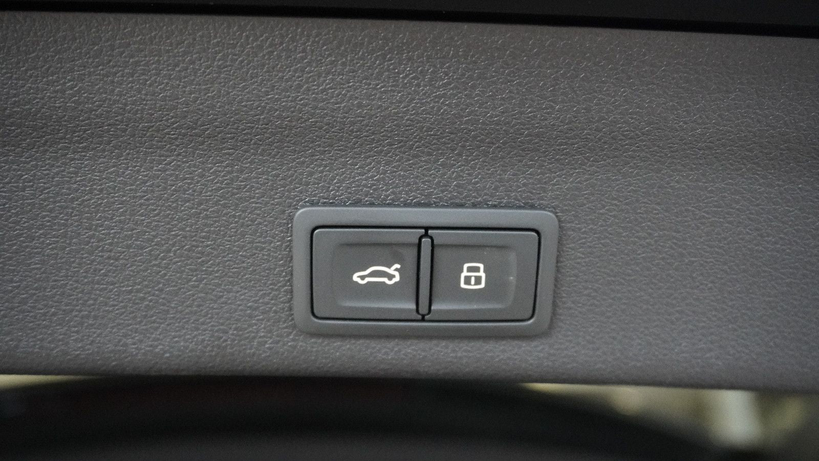 Audi A6 Avant 55 TFSI quattro S-LINE - Samsaru's Car Outlet