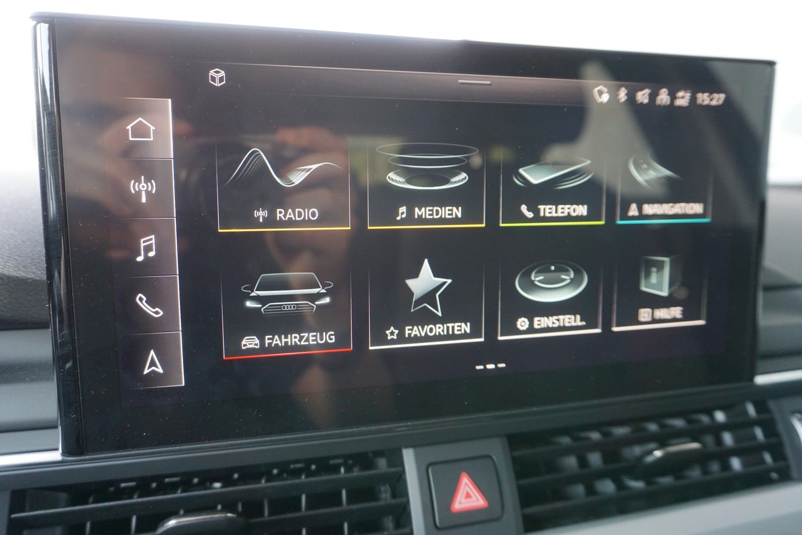 Audi A4 Avant 40 TFSI S tronic S line - Samsaru's Car Outlet