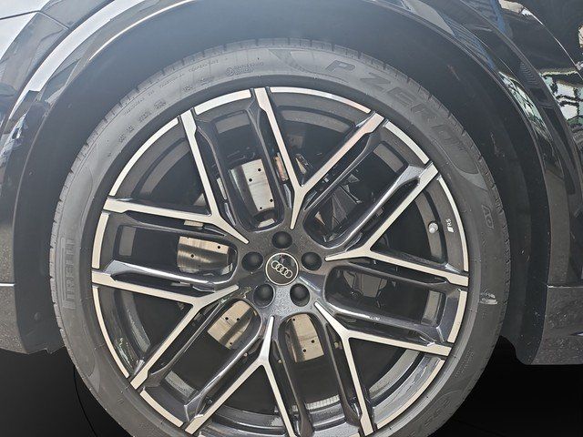 Audi RSQ8 4.0 TFSI quattro Tiptronic PANO*MATRIX*AHK