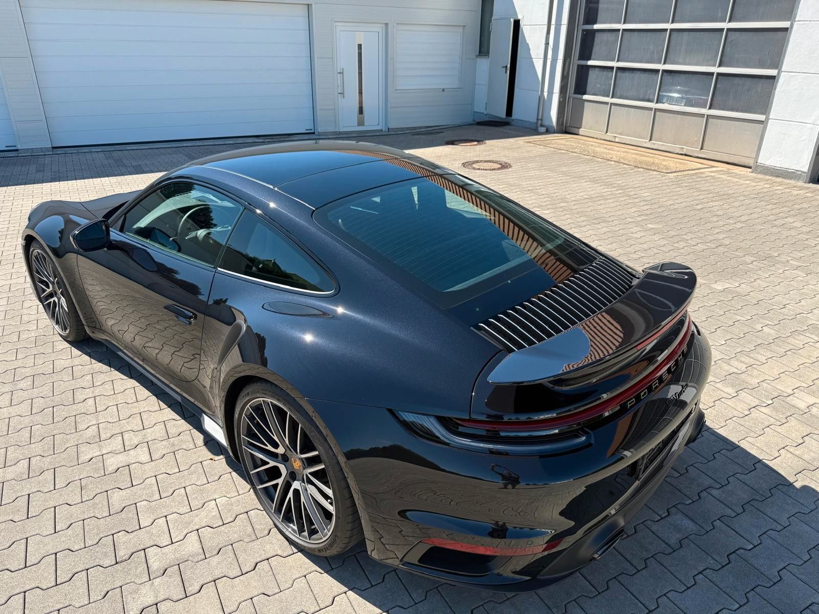 Porsche 911 Turbo schwarz/schwarz//