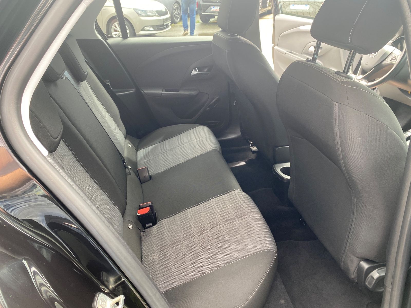 Opel Corsa F 1.2 AUTOMATIK Edition - Samsaru's Car Outlet