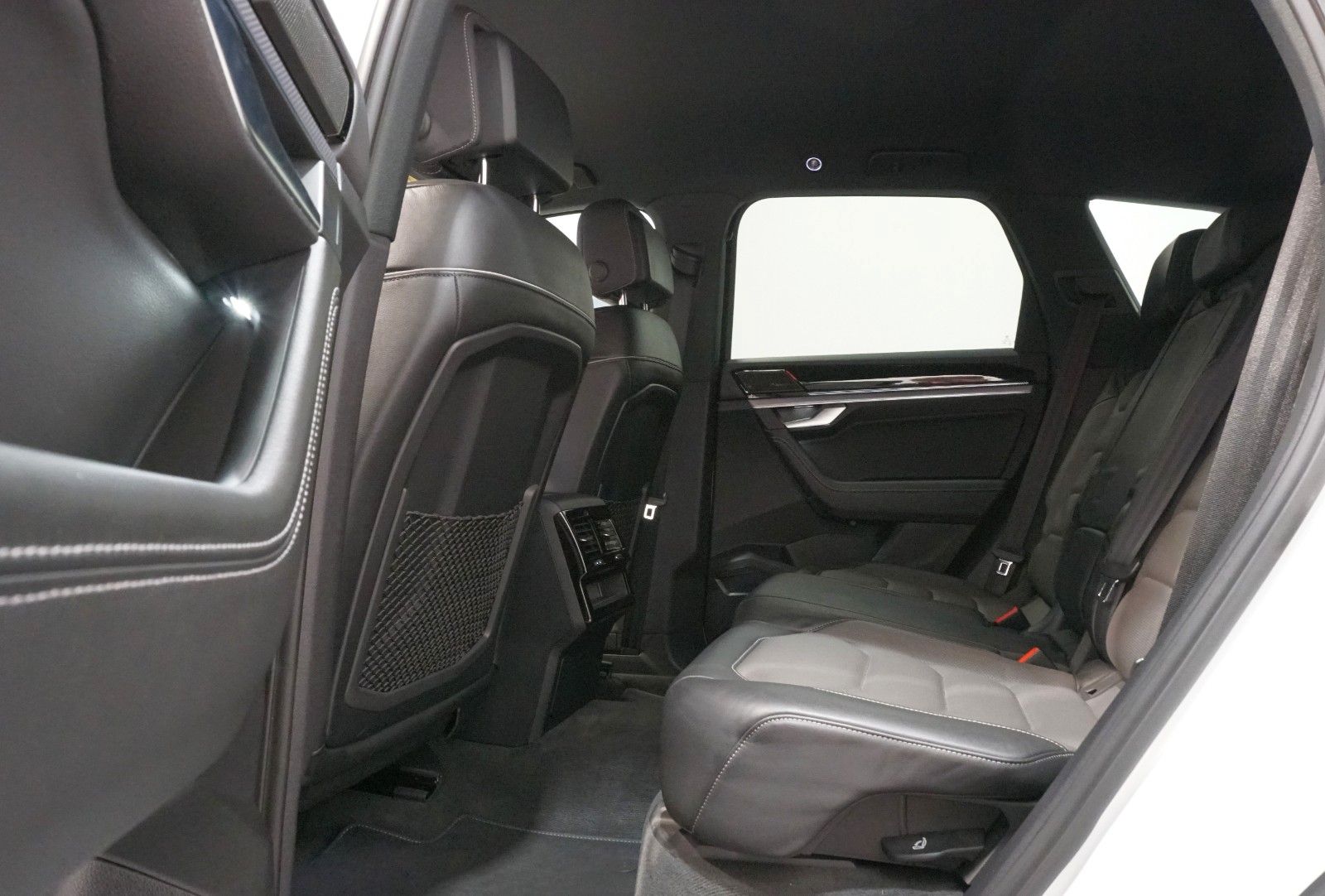 Volkswagen Touareg R-Line 4Motion 3.0 TDI*STDHZ*AHK*RfK
