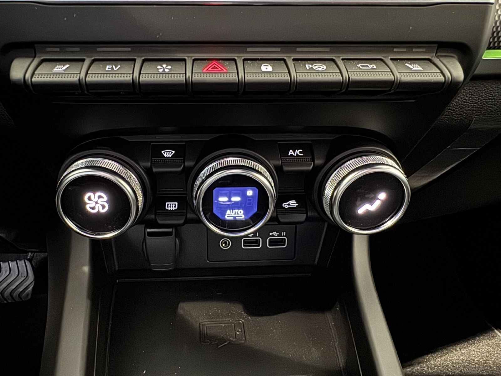Renault Arkana TECHNO E-Tech Full Hybrid - Samsaru's Car Outlet